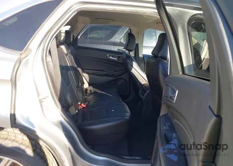 2024 Ford Edge Titanium z USA, uszkodzony, nr VIN 2FMPK4K95RBA49522